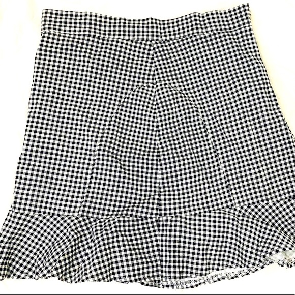 Gingham Mini Skirt from Shein - Picture 3 of 3